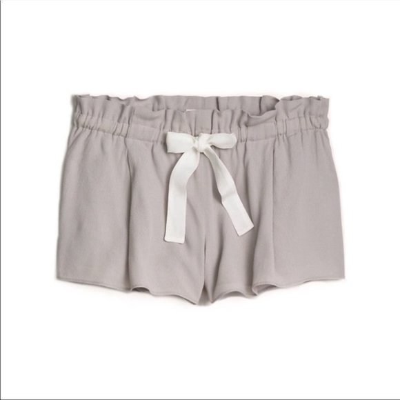 Aritzia Wilfred Montrouge Shorts Light Grey Pull On Paperbag Shorts - Picture 2 of 14